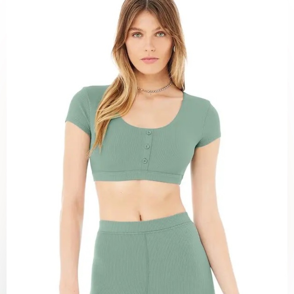 Alo Yoga Blissful Henley Bra Top - Soft Seagrass